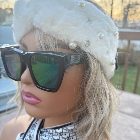 Kurt Geiger Sunglasses - Picture 8 of 8